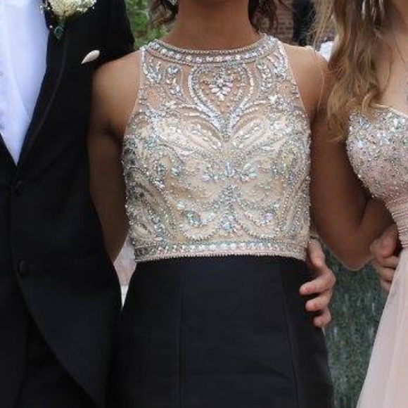 Prom dress - Picture 3 of 6